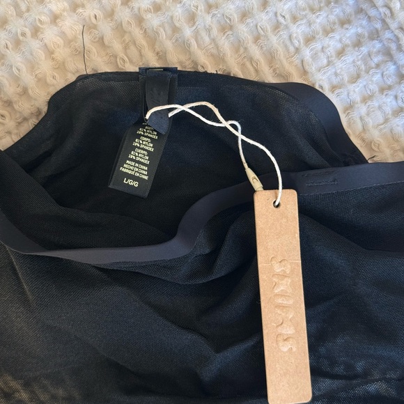 Skims Sheer Sculpt Bandeau - Picture 3 of 4